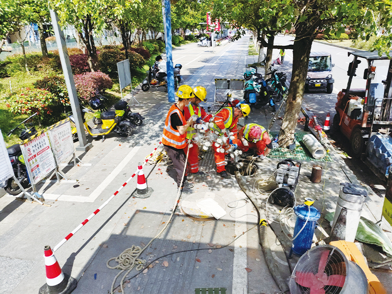  惠山UV-CIPP紫外光固化修复